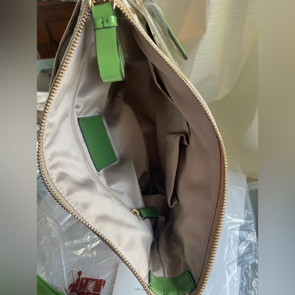 Coach Poppy 2012 Daisy Signature Crossbody Bag Beige & Green w 2 Coach Hangtags - Picture 15 of 17